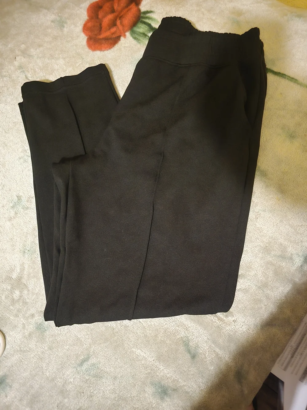 Women’s Black Stretch Jeans with Contrast Stitching